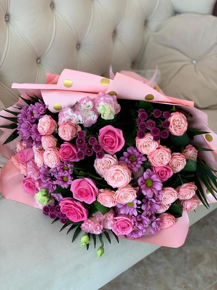 Букет цветов из: Хризантемы, Розы и Лизиантусы в Вишняково