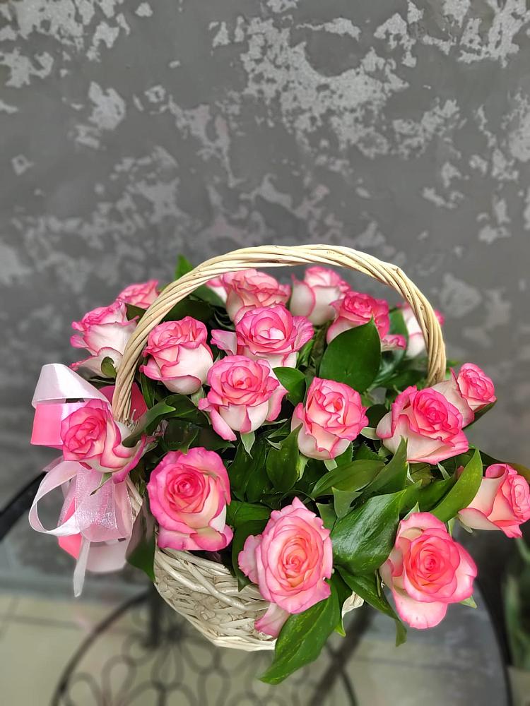 Цветочная композиция из Розы в корзине в Вишняково