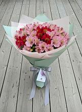Букет цветов из:  Альстромерии #REPLACE_PRED# Вишняково
