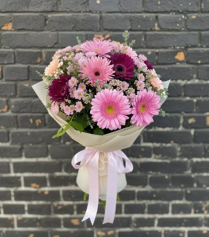 Букет цветов из: Герберы и Хризантемы в Вишняково