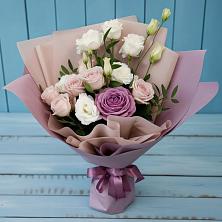 Букет цветов из:  Розы и Лизиантусы в Вишняково