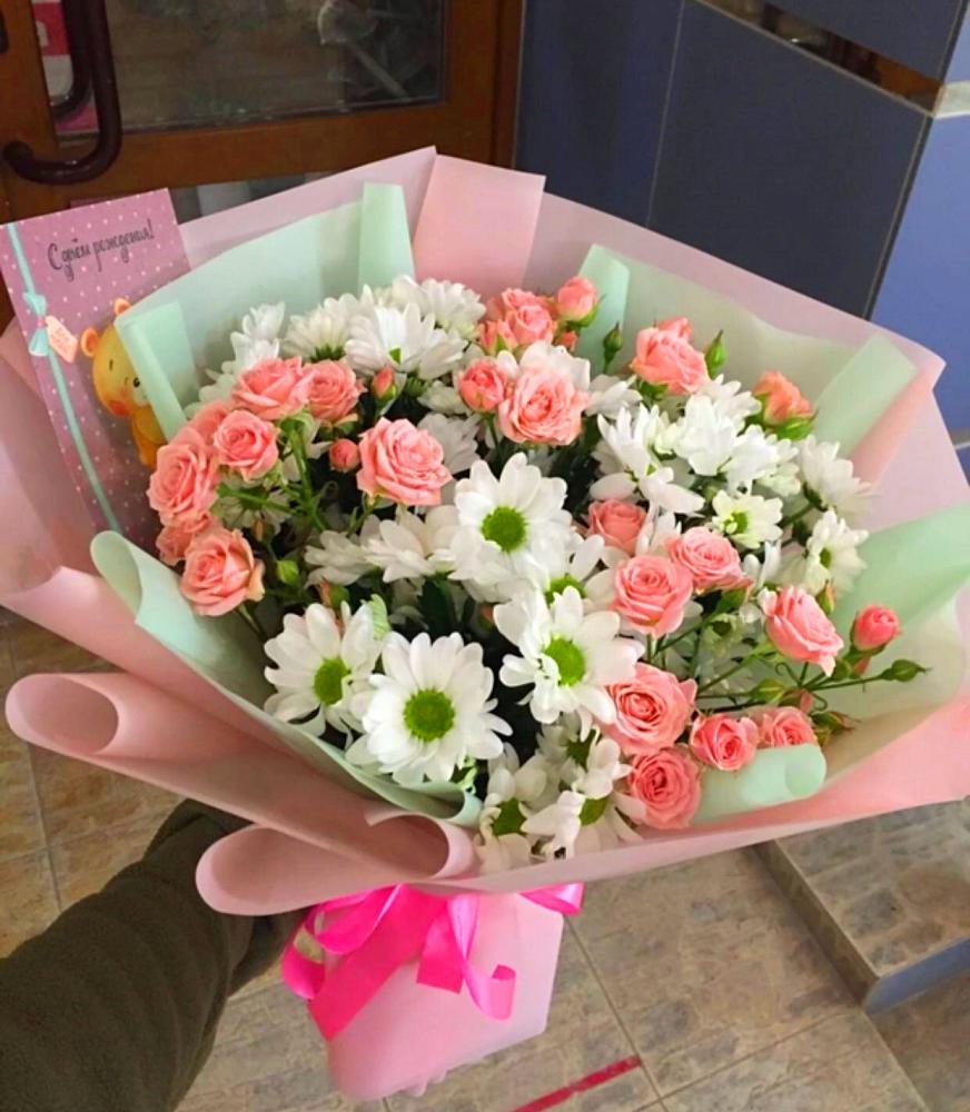 Букет цветов из: Розы и Хризантемы в Вишняково