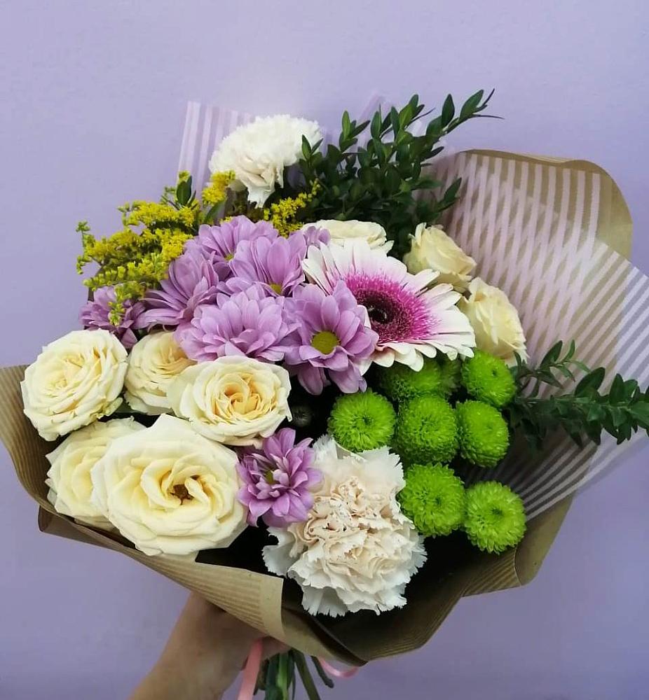 Букет цветов из: Хризантемы, Розы, Гвоздики и Герберы в Вишняково