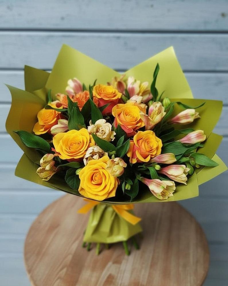 Букет цветов из: Альстромерии и Розы в Вишняково